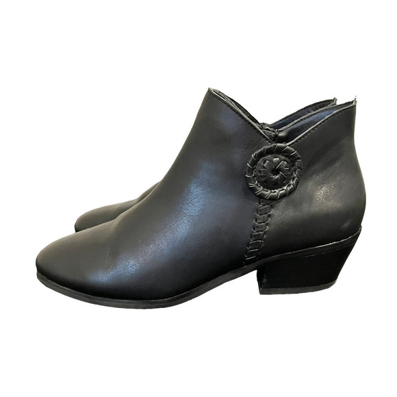 Jack Rogers Womens Bootie Black Leather Ankle Boots Side Zip Size 7M - Picture 3 of 8